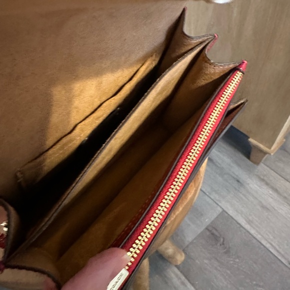 Coach Glossy Red Shoulder Bag - Picture 7 of 7